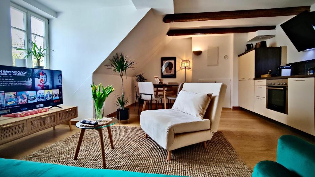 One Apartment's⎢Neu+Zentral⎢Alberstplatz⎢Altbau photo 3
