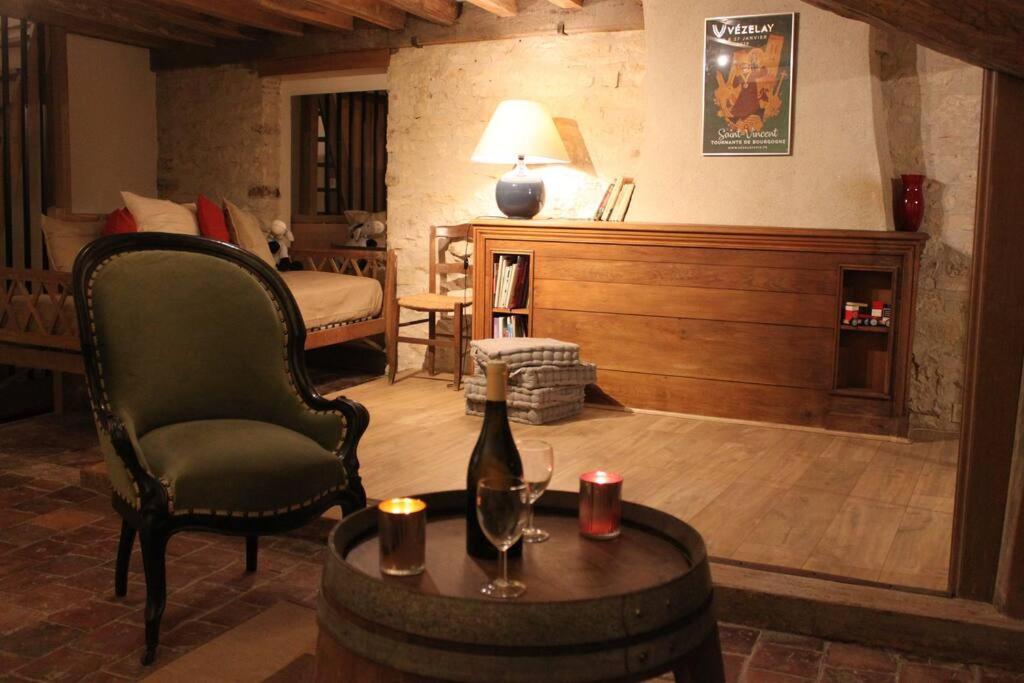 Cellier de l'abbaye- gîte Tête à Tête photo 4
