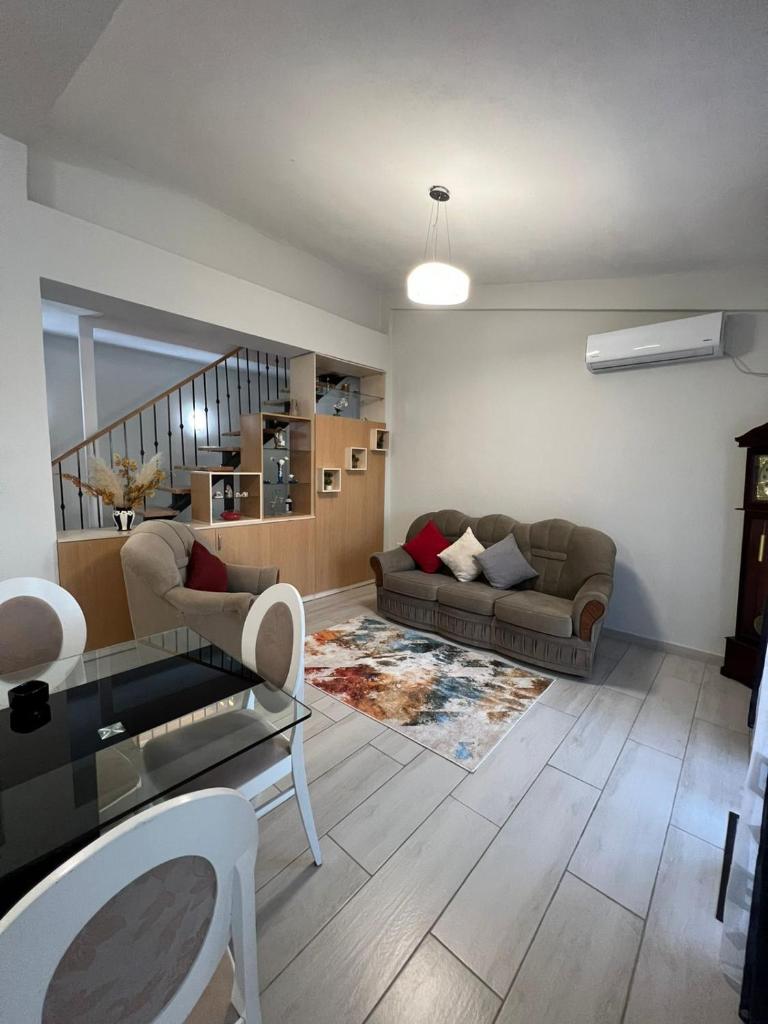 Shkodra Duplex Apartment photo 4