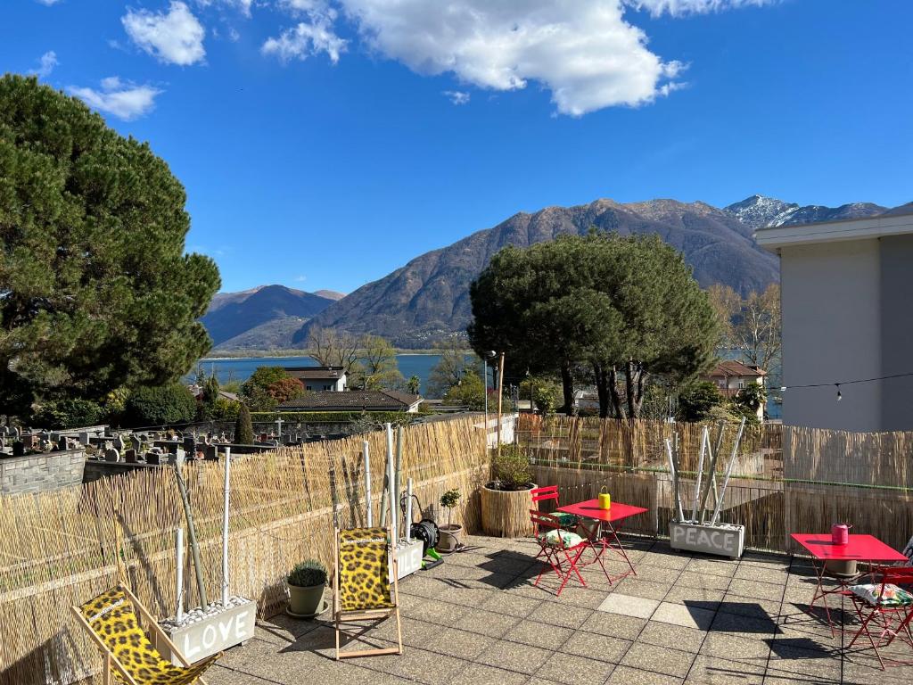 Appartamento con terrazza a due minuti dal lago photo 3