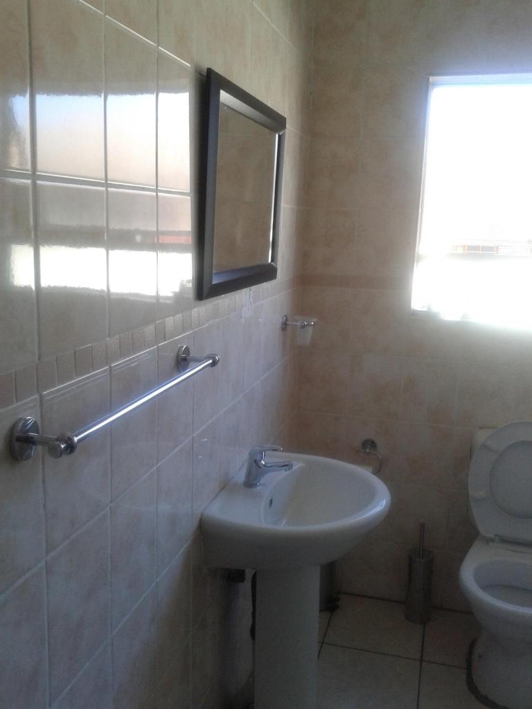 Turquoise View Guesthouse photo 3