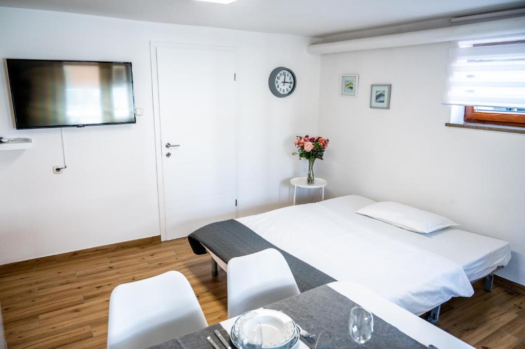 Apartments Krašna photo 1