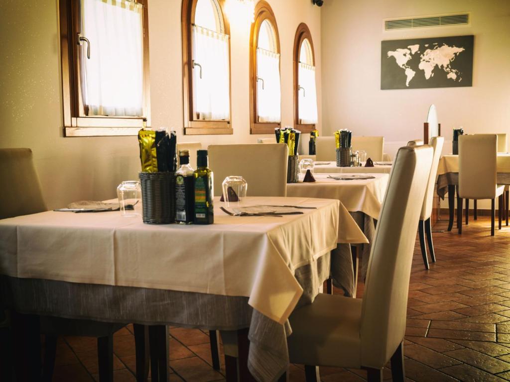 Albergo Antica Corte Marchesini photo 3