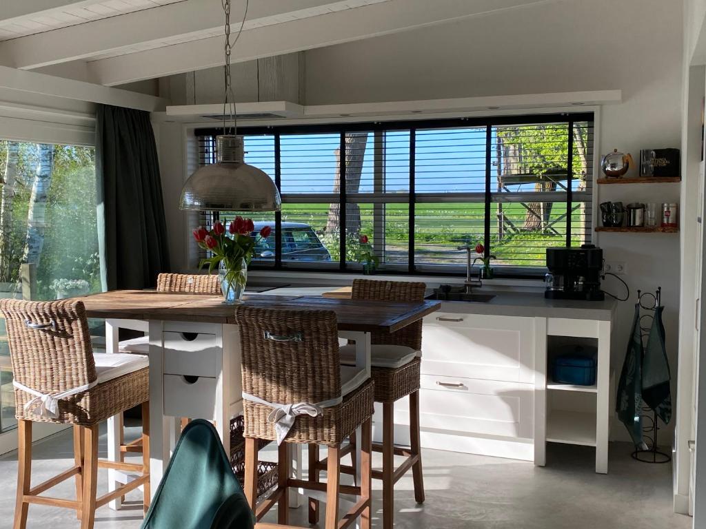 Holidayhome Geuzenhoeve op de Munnickaij photo 2