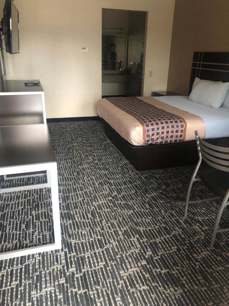 Palace Inn Kingwood photo 2