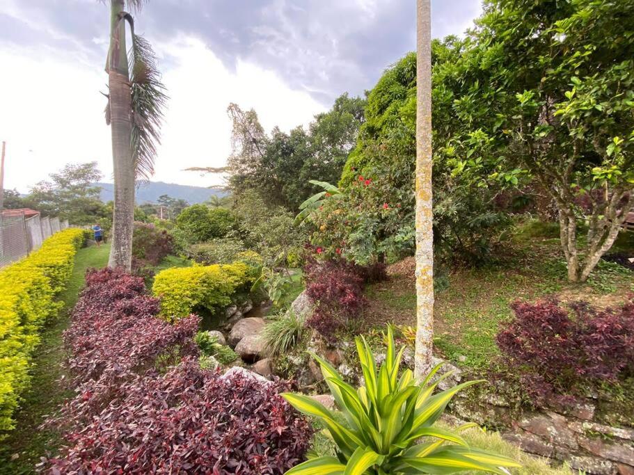Finca privada con excelente clima, rio natural, wifi y piscina photo 2