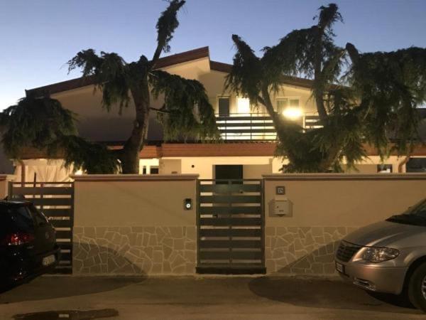 Appartamento in Villa photo 2