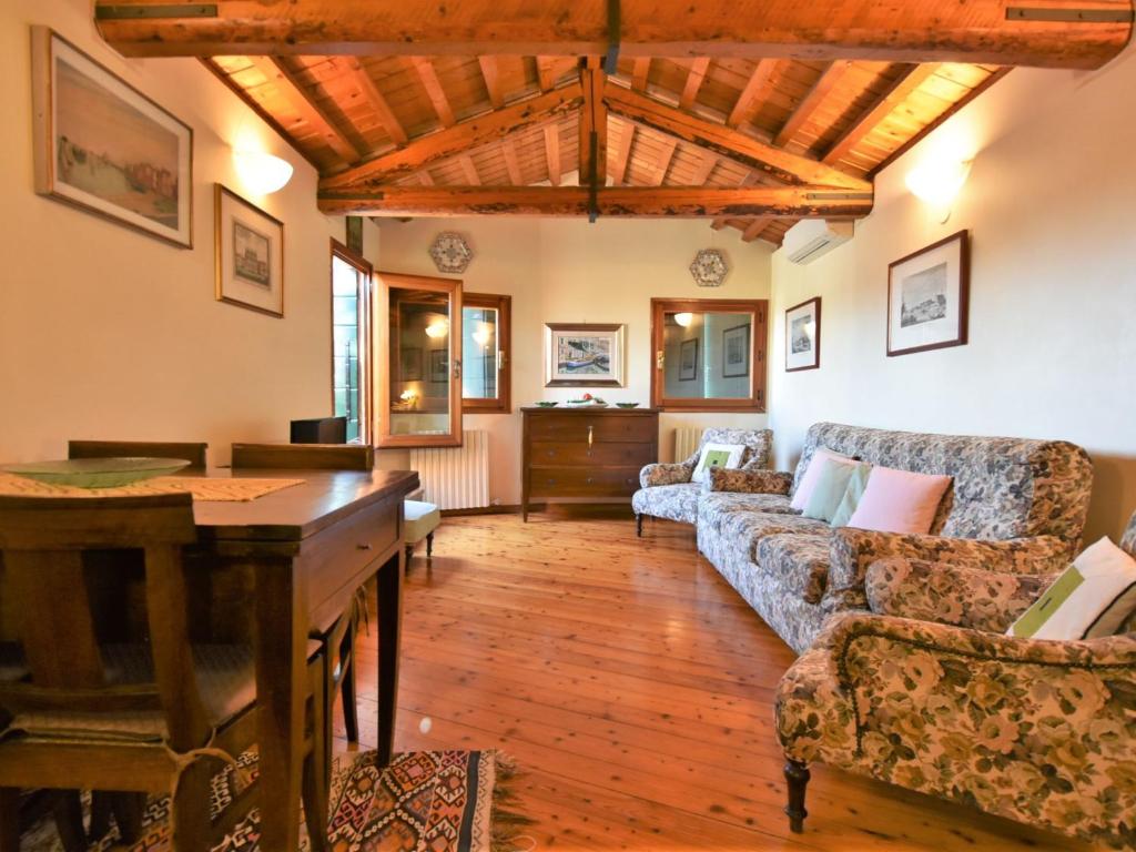Apartment Fondamenta del Rielo by Interhome photo 1