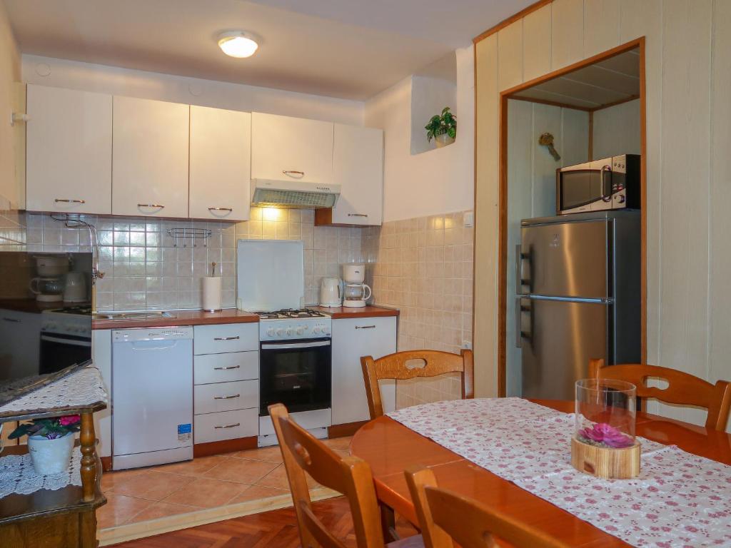 Holiday Home Mateja - KRK228 by Interhome photo 4