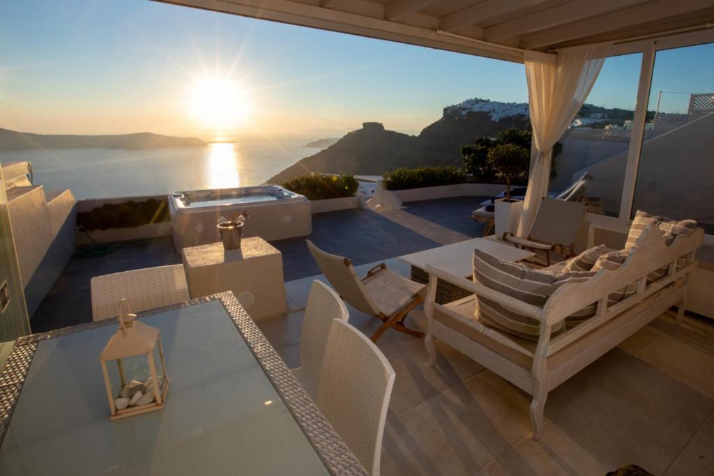 Sunset View Villa Santorini - with Outdoor Jacuzzi photo 2