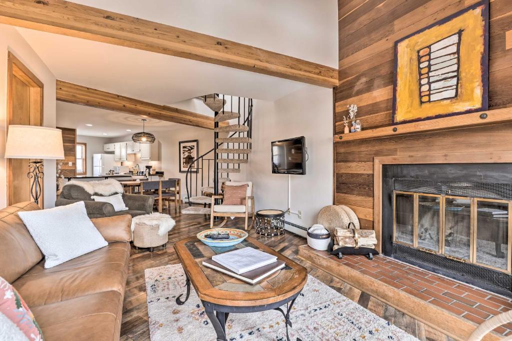 Silverthorne Condo Near Dillon Reservoir and Hiking photo 4