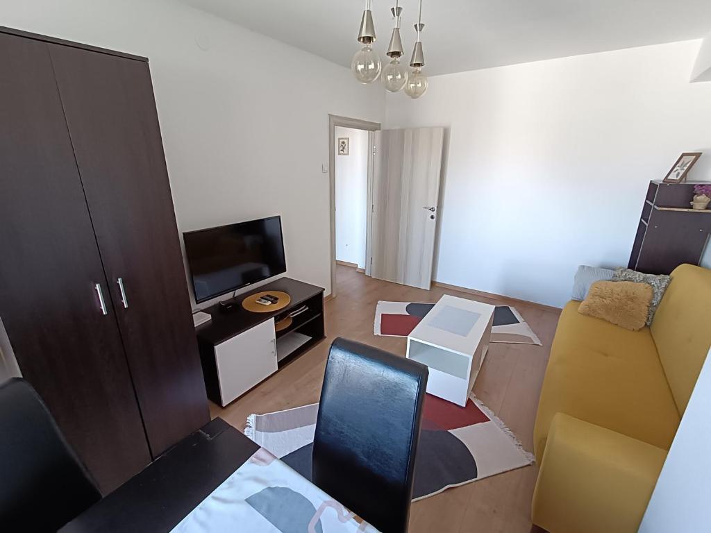 Apartment Dorcol photo 3