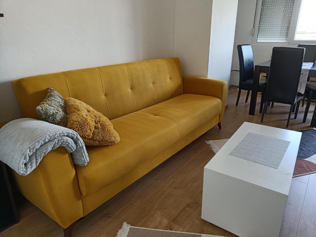 Apartment Dorcol photo 4