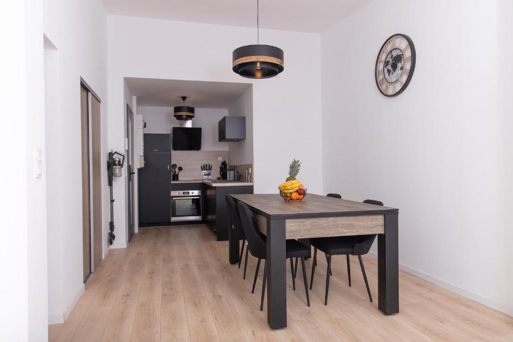 Appartement 70m2 hyper centre avec baignoire balnéo photo 2