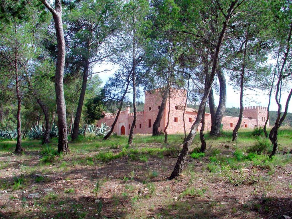 Masía de San Juan - Casas rurales con piscina en masía fortificada photo 4