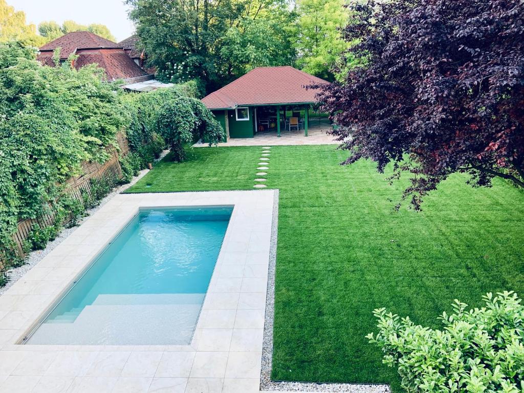 5 bedroom villa very close to Balaton photo 1