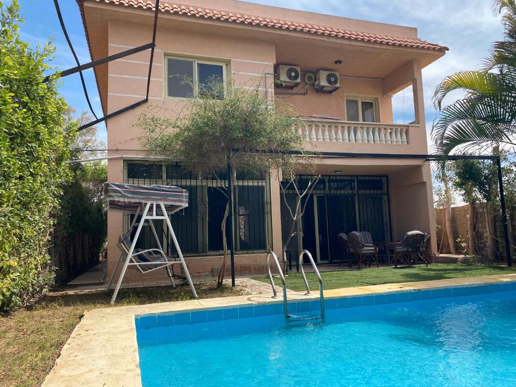 Elegant Villa with Private Pool photo 1