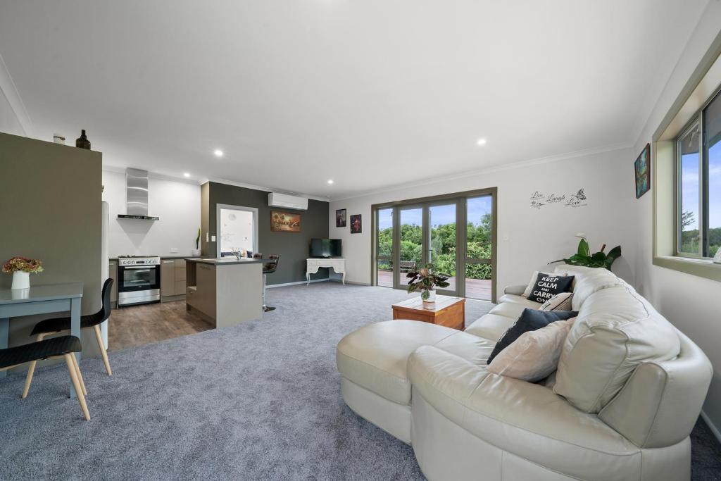 Orange Blossom Cottage - Greytown Holiday Home photo 1