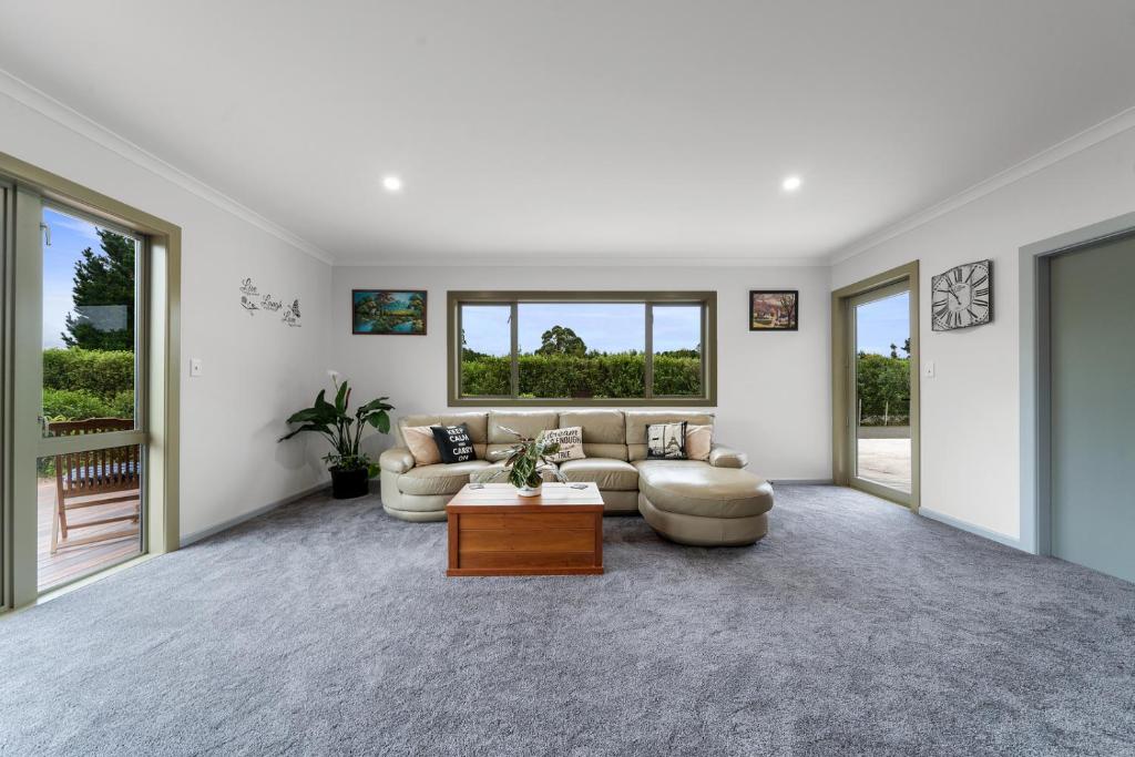 Orange Blossom Cottage - Greytown Holiday Home photo 3