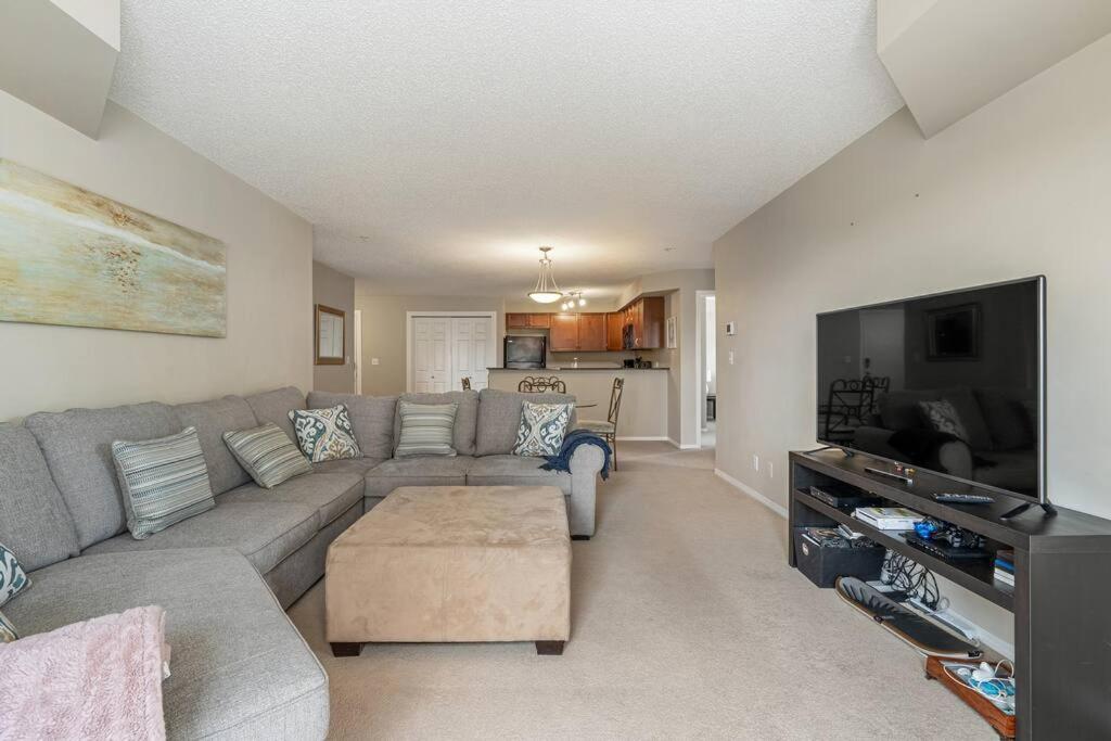 Lookout Pointe, Lakeview, Pool, Hot Tub, Gym photo 1
