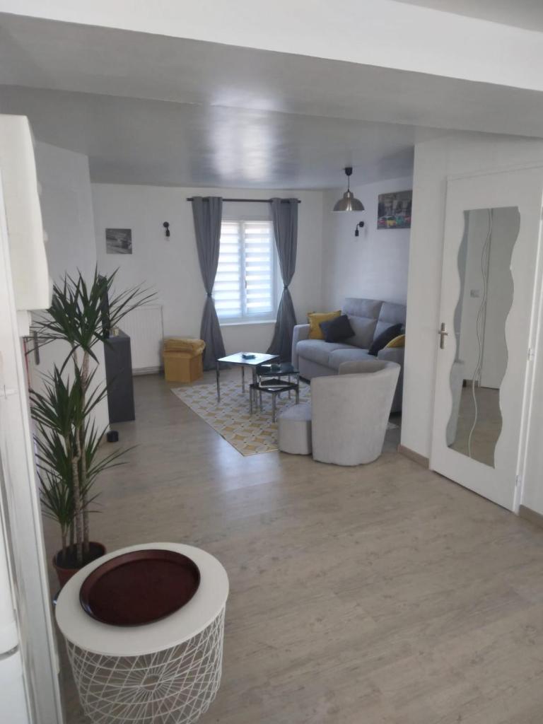 Bel Appartement lumineux avec extérieur photo 4