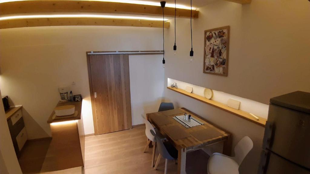 Three Apartment photo 3