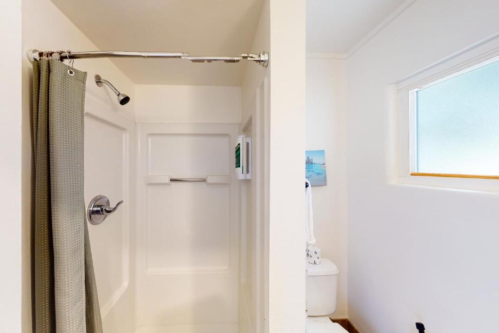 The Chalet at Kings Beach Unit 1 photo 4