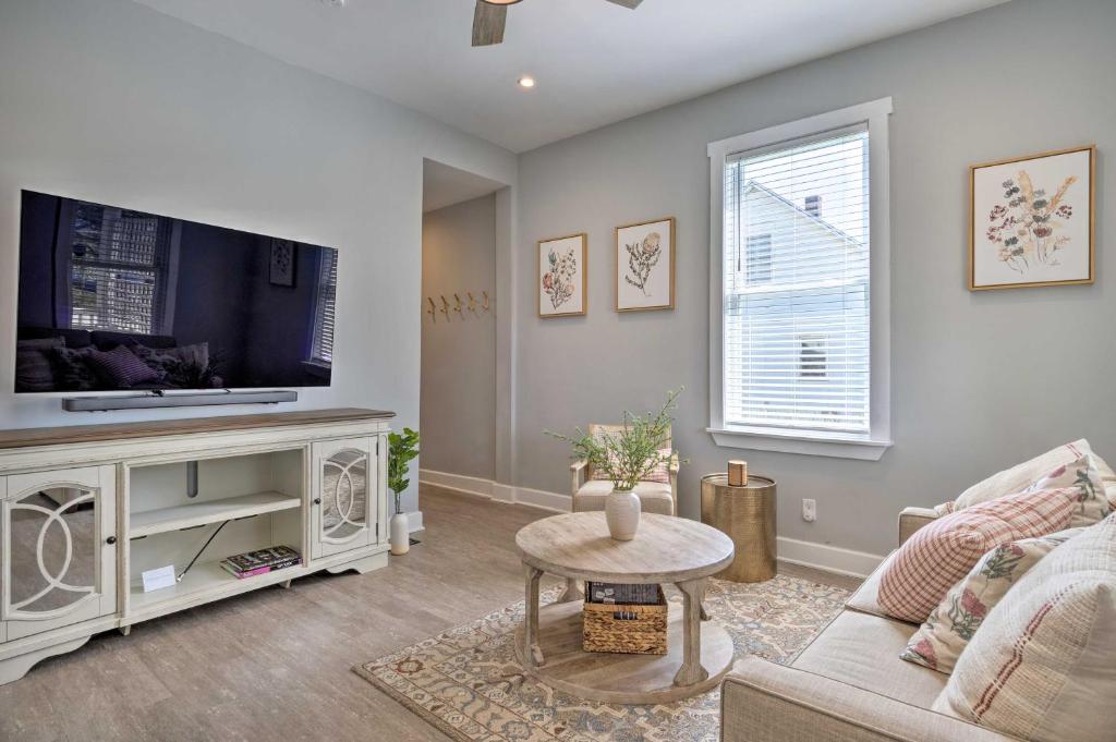 Family-Friendly Home Near Noblesville Square! photo 3