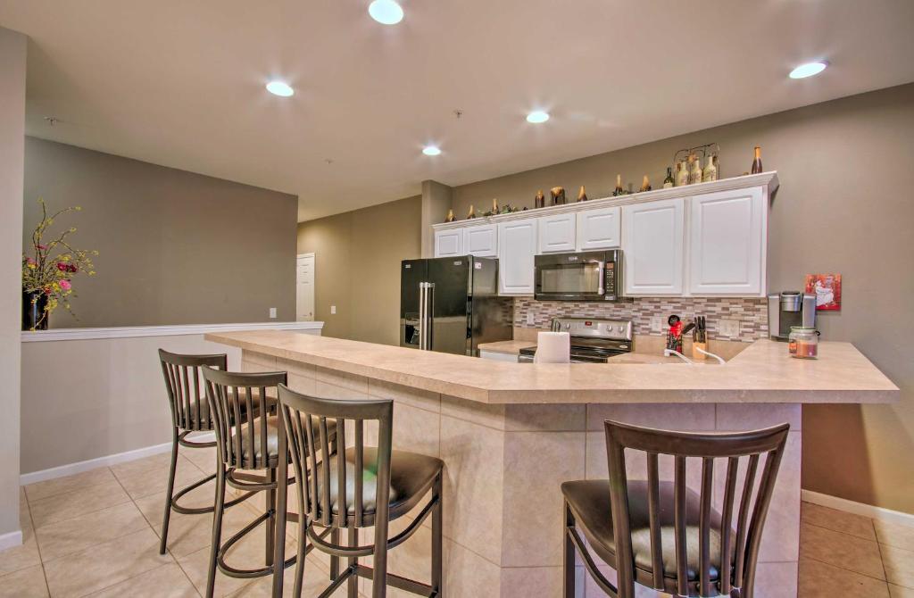 Spacious Lakefront Condo with Community Pools! photo 1