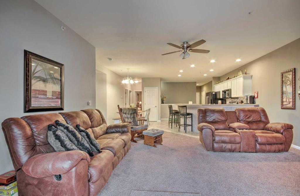Spacious Lakefront Condo with Community Pools! photo 3