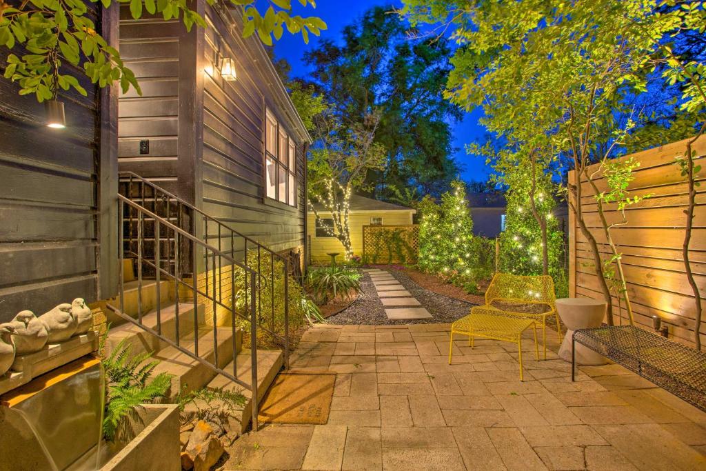 Newly Updated and Charming Azalea District Home photo 1