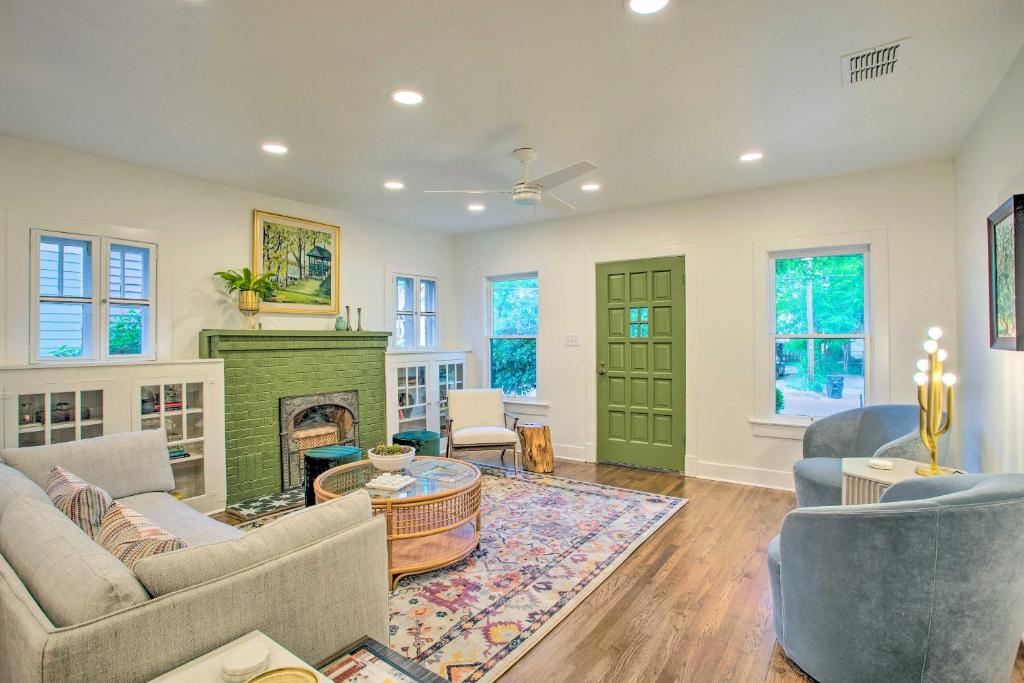 Newly Updated and Charming Azalea District Home photo 3