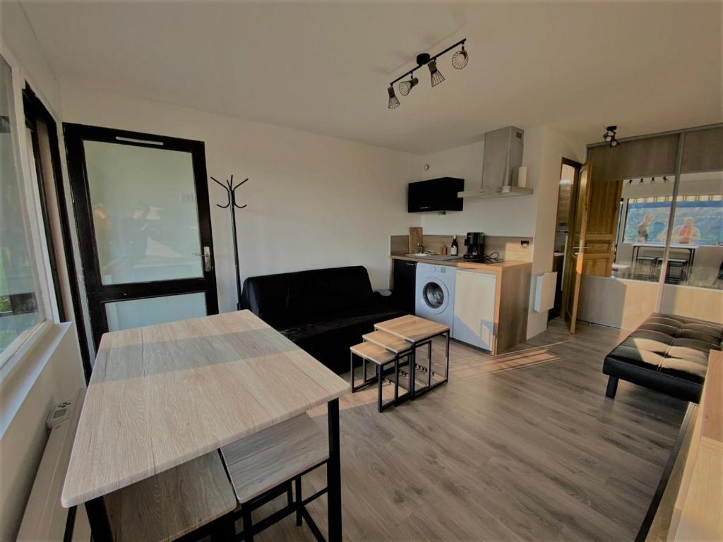 Studio 20m2 Avec Terrasse 16m2 Vue sur la Vallée photo 2