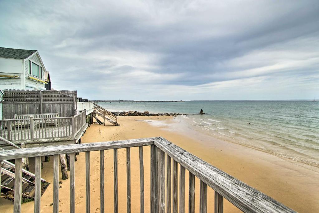 Bayfront Provincetown Condo on Commercial Street! photo 1