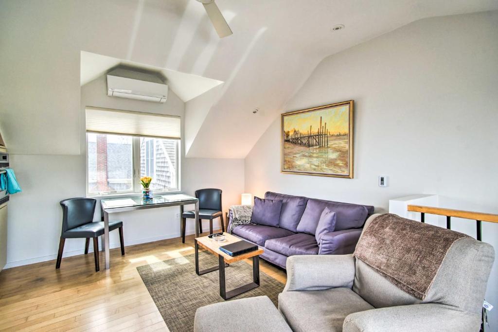 Bayfront Provincetown Condo on Commercial Street! photo 2