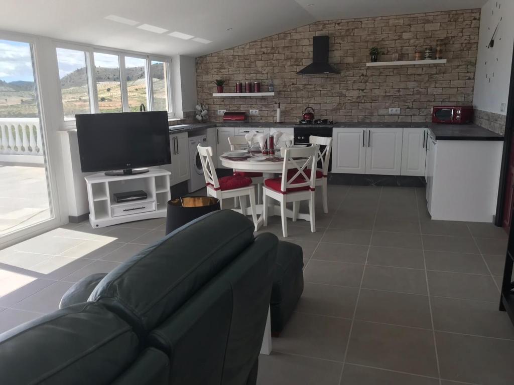 Vista Almendra Captivating 2-Bed Apartment in Oria photo 4