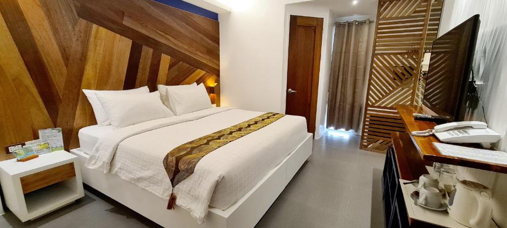 The Paragon Boracay Suites photo 1