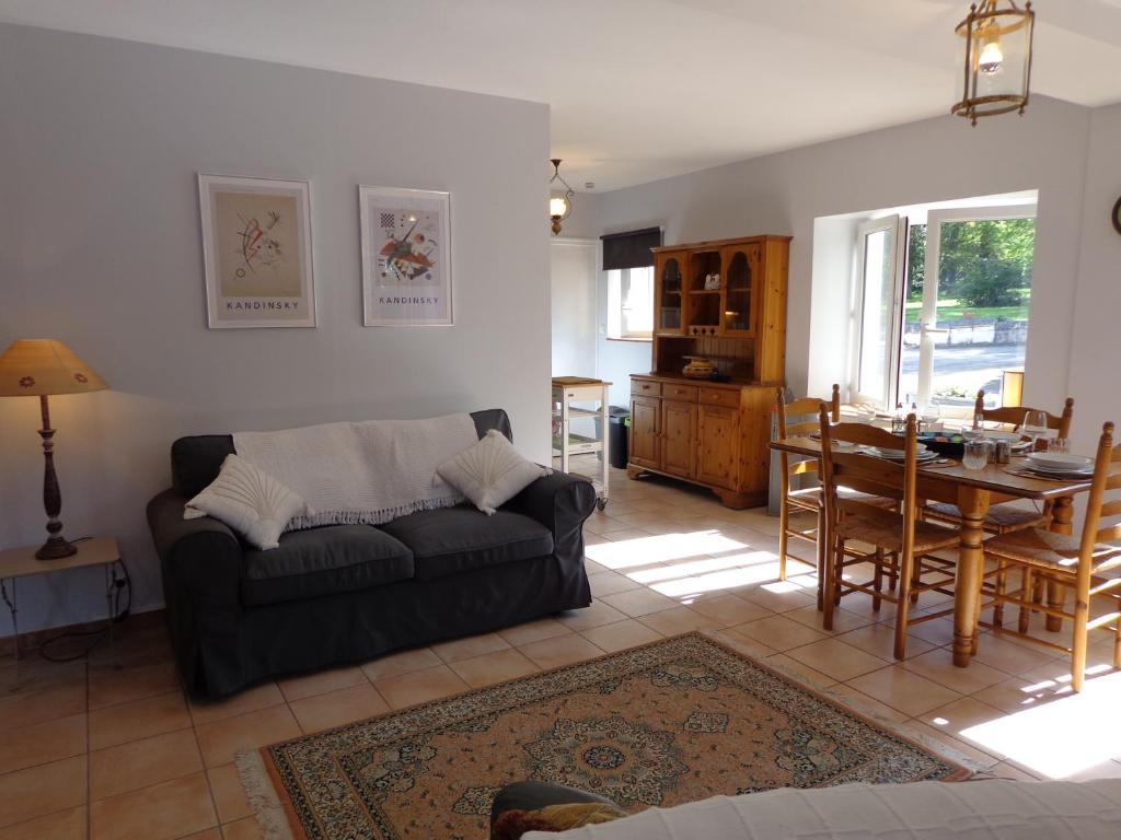 La Maison Ribotteau - The Coach House Gîte photo 4