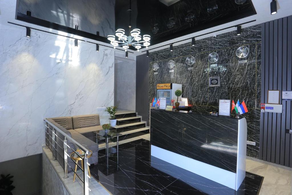 Hayot Plaza Hotel