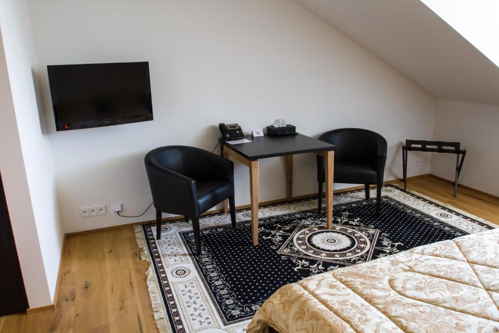 Hotel Panství Dlouhá Lhota photo 3