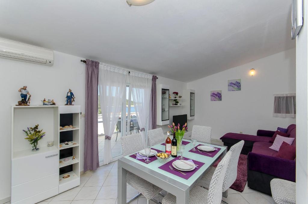 Apartment Zvonimir photo 4