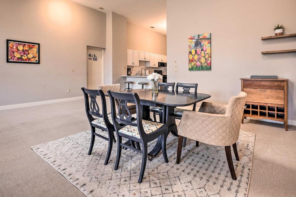 Charming Dtwn Holland Escape Above Crust 54! photo 1