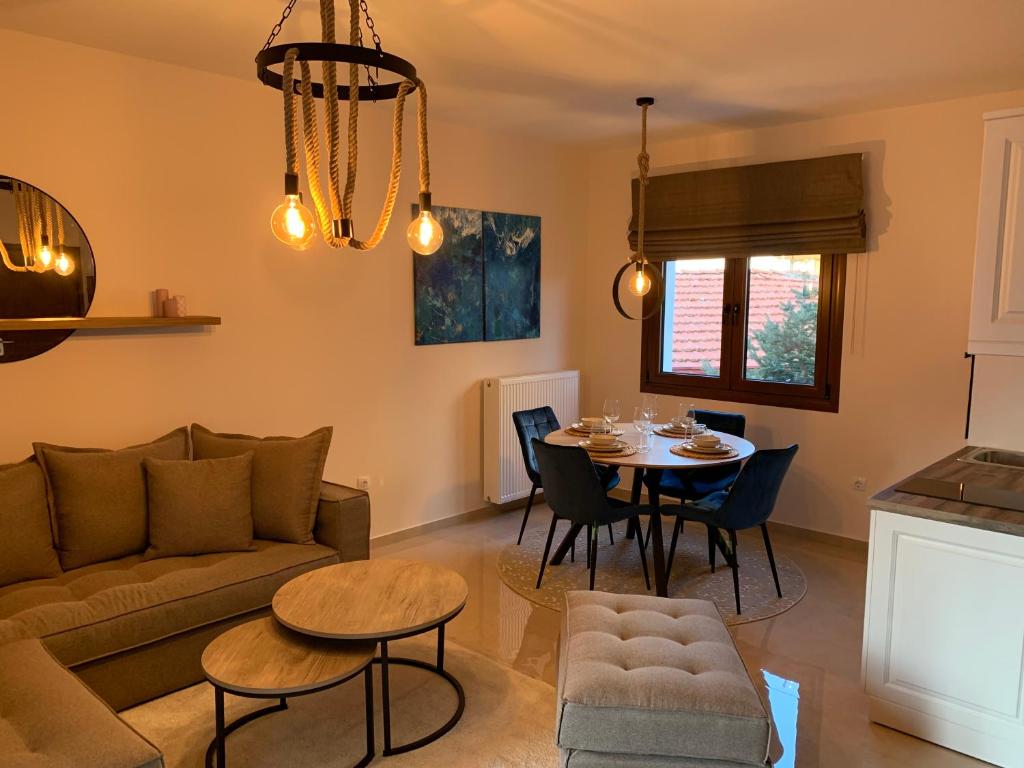 Divine Meteora Luxury midtown apartment photo 2
