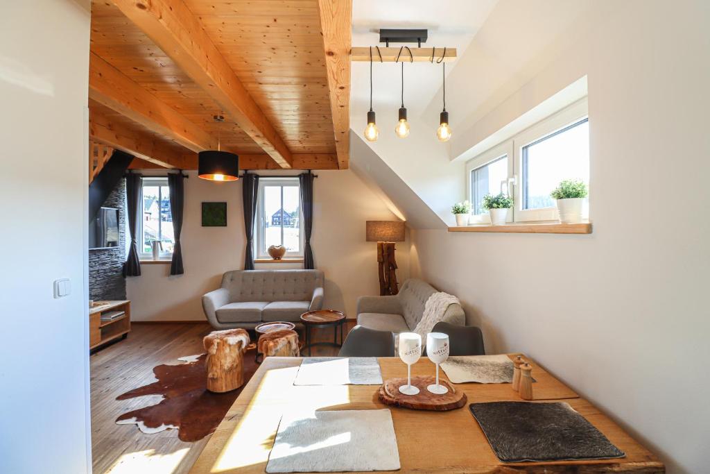 WOOD HOME - Luxury Mountain Apartment photo 4