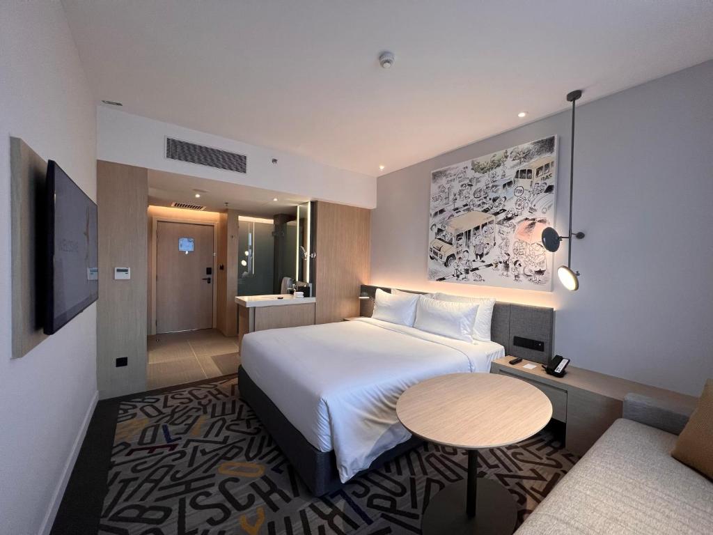 Mercure Kuala Lumpur Glenmarie - Tap to explore photos