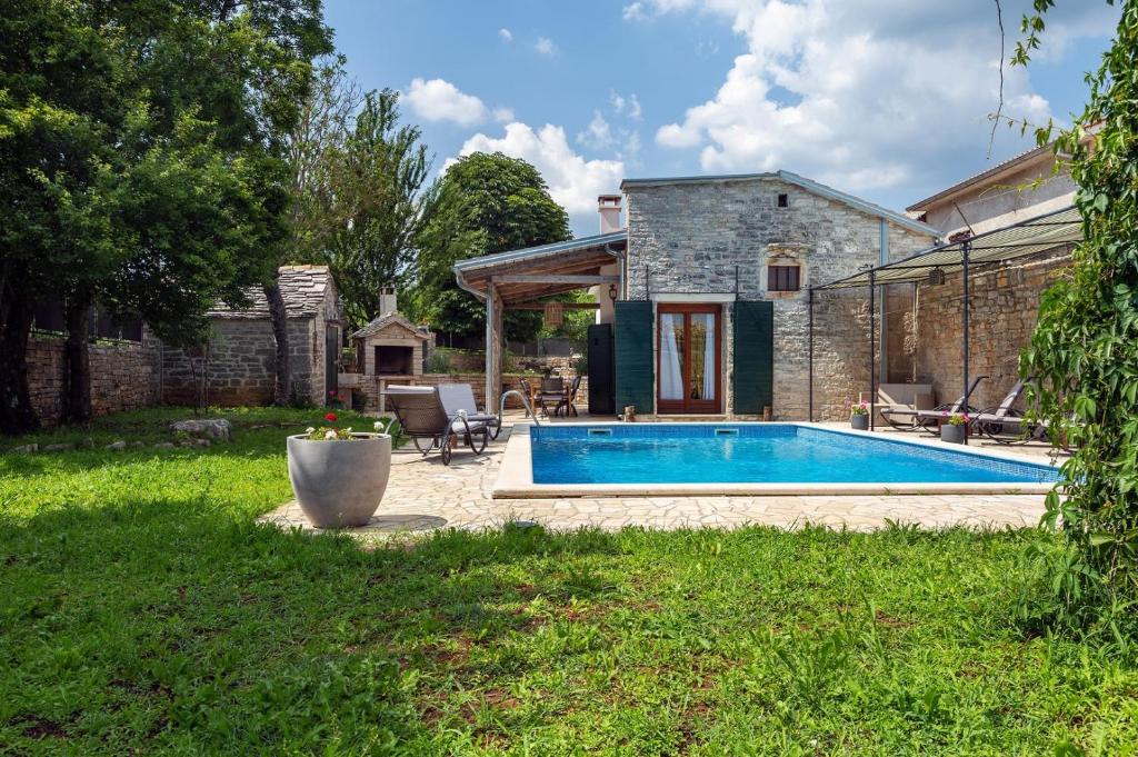 Casa Dea Holiday Home with Private Pool