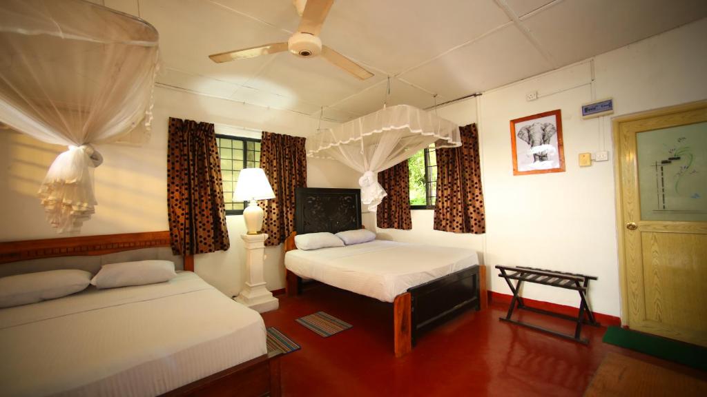 S and K Safari Village Hotel - Wasgamuwa photo 1