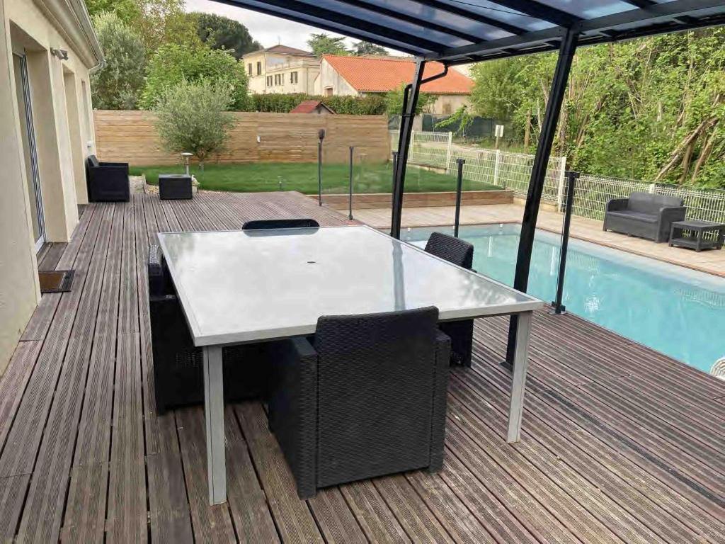 Bordeaux, Haut Floirac, Belle Maison avec piscine. photo 3