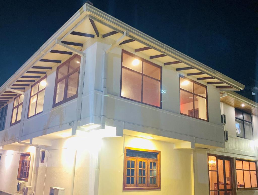 Lavinia Blue Hotel photo 2