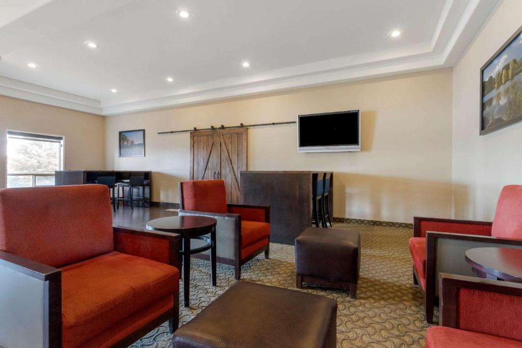 Comfort Inn Lethbridge photo 4